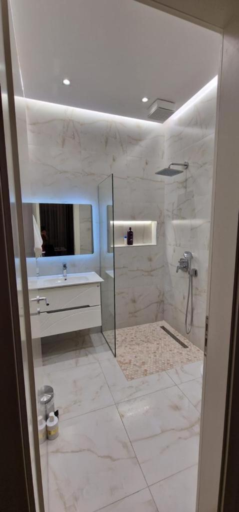Lilo'S Place Tirana Kültér fotó